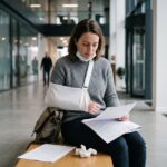 Licenciement pendant un arrêt maladie : droits du salarié et protections légales en France